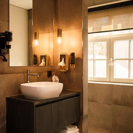 호텔 De Kastanjefabriek 아이버겐