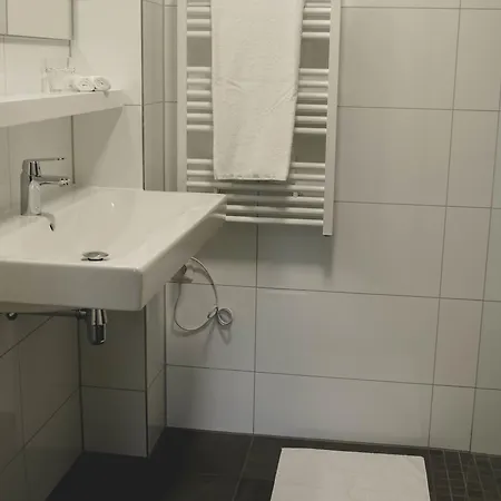 De Kastanjefabriek 4*