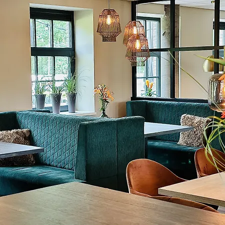 De Kastanjefabriek 아이버겐