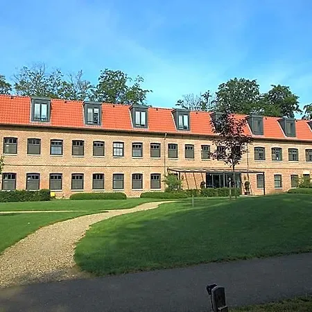 De Kastanjefabriek Hotel 4*