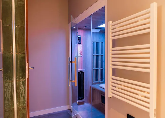 فندق De Kastanjefabriek