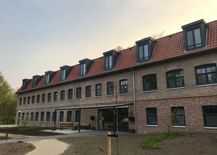 De Kastanjefabriek فندق Eibergen