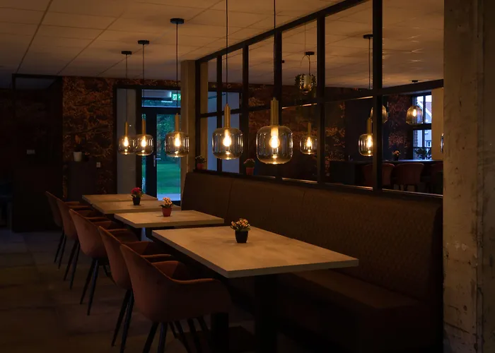 Hotel De Kastanjefabriek 4*